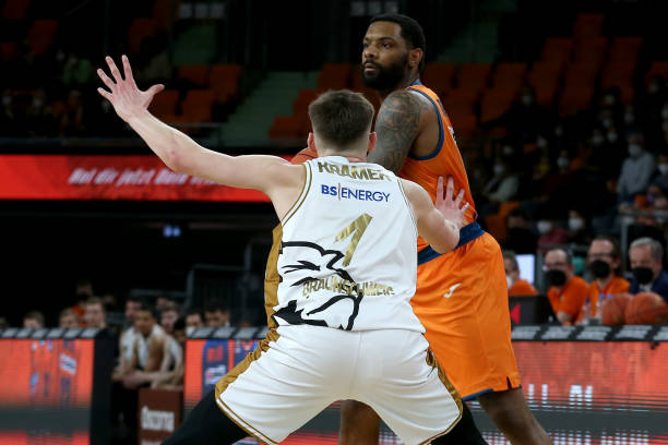 要他们进入 要他们进入