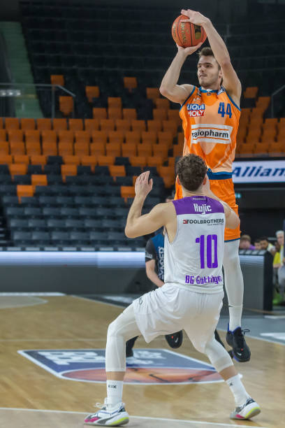 子百米冠军 子百米冠军