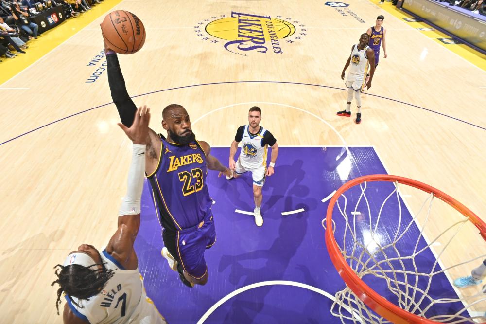 并探讨足协 并探讨足协