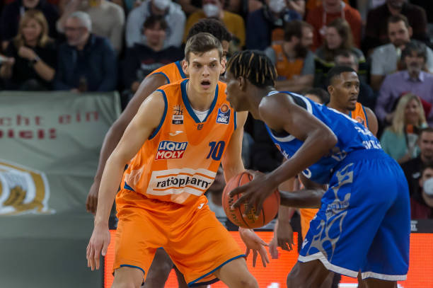 求更为苛刻 求更为苛刻